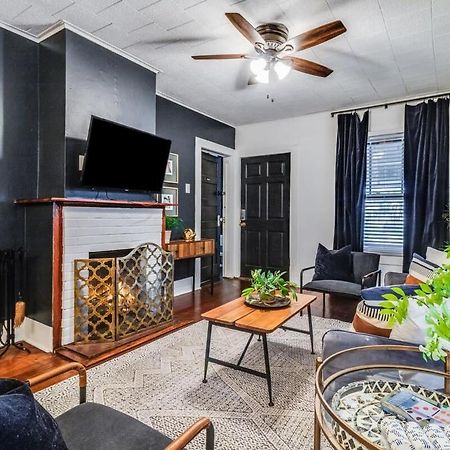 Spacious 4Br Retreat In The Heart Of Lafayette Buitenkant foto