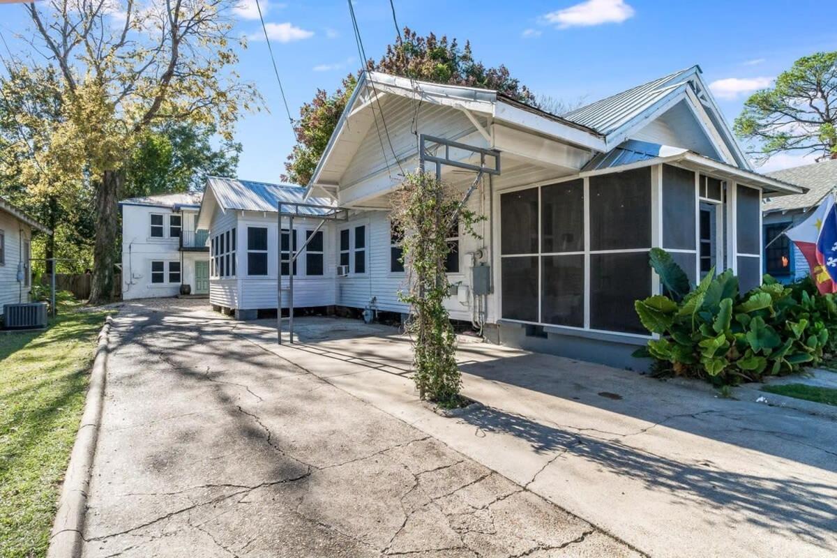 Spacious 4Br Retreat In The Heart Of Lafayette Buitenkant foto